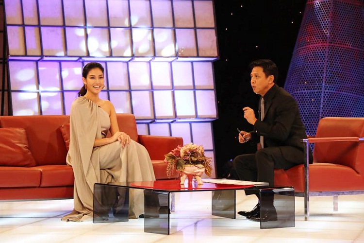 เตรียมพบกับสาวสวยและเก่งครบเครื่อง นิโคลีน-พิชาภา ในรายการ Today Show