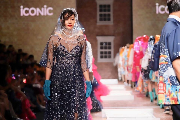  นิโคลีน ร่วมเดินแฟชั่นโชว์แบรนด์ไทย iCONiC งาน Bangkok International Fashion Week (BIFW2019)