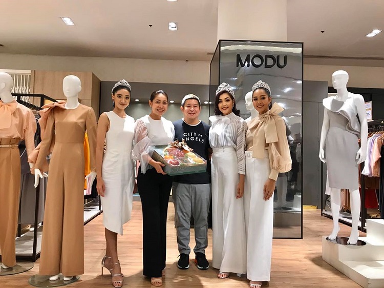 3 สาวงามมิสไทยแลนด์เวิลด์ 2019 เข้าขอบคุณ MODU ผู้ที่ให้การสนับสนุนกองประกวดมิสไทยแลนด์เวิลด์