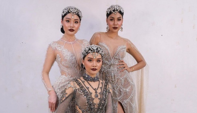 มิลค์ รองอันดับ 1 Miss Thailand World 2016 ร่วมเดินแบบงาน “ T R I N I T Y “ 10th Anniversary Celebration Body Painting and Costume Design Showcase 2019