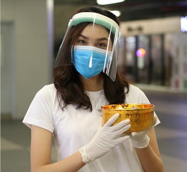 “เจลแอลกอฮอล์” ส่งถึงสถานพยาบาลทั่วประเทศ  เกรซ “มิสไทยแลนด์เวิลด์ 2019” อิ่มเอมใจ ไม่หยุดทำดี